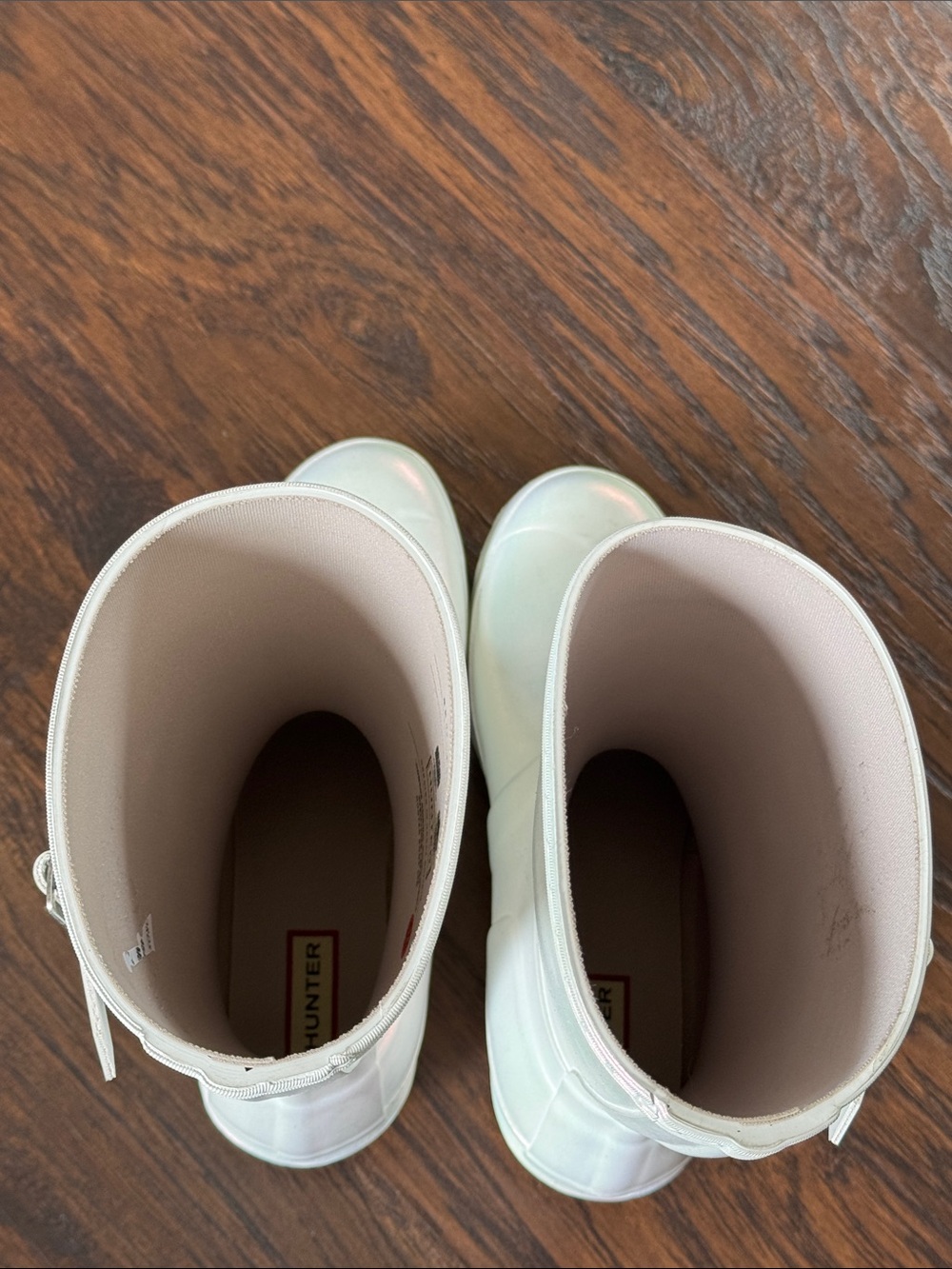 Hunter Iridescent Pearl Gloss Rain Boots - White with Sparkly Pink/Green Shimmer - Picture 5 of 9